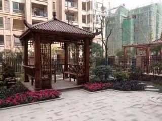 ����ɭ��˽�һ�԰