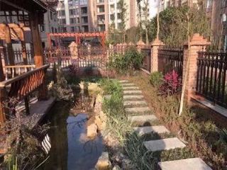 ����ɭ��˽�һ�԰